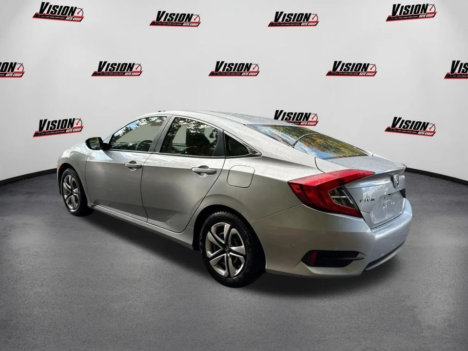 2017 Honda Civic 10th Gen - Image 7 of 12