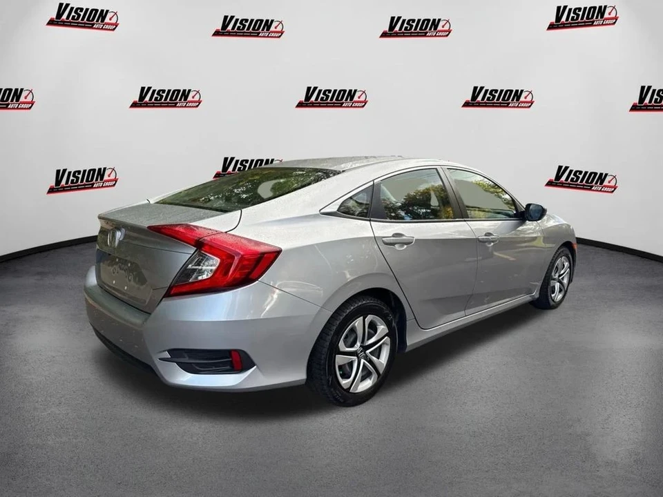 2017 Honda Civic 10th Gen - Image 5 of 12