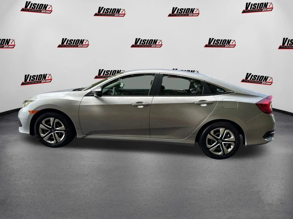 2017 Honda Civic 10th Gen - Image 8 of 12