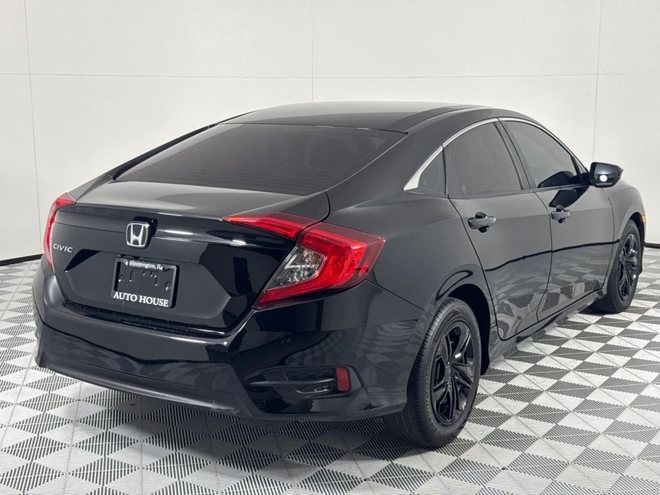 2017 Honda Civic 10th Gen - Image 5 of 12