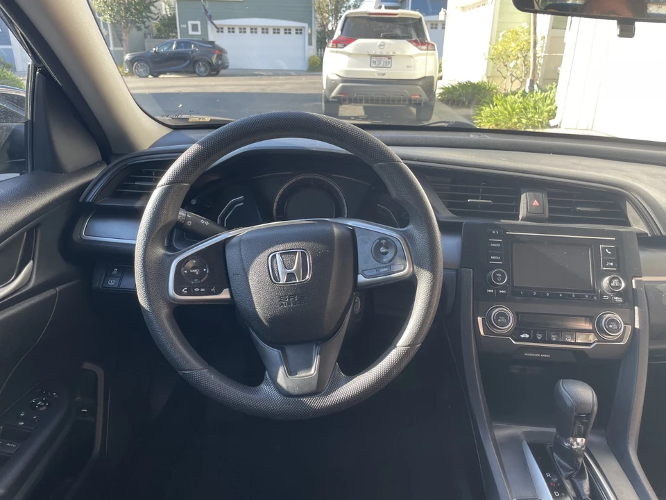 2017 Honda Civic 10th Gen - Image 6 of 13