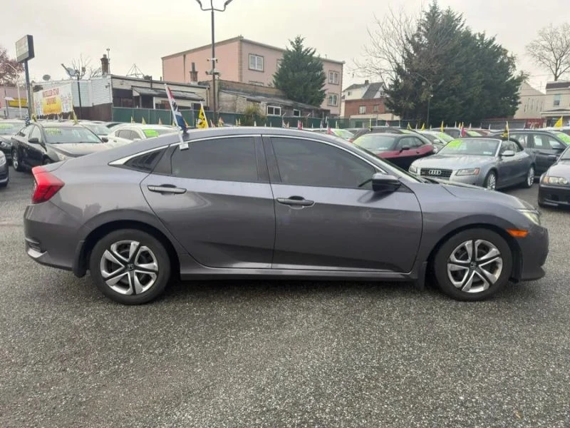 2017 Honda Civic 10th Gen - Image 8 of 12