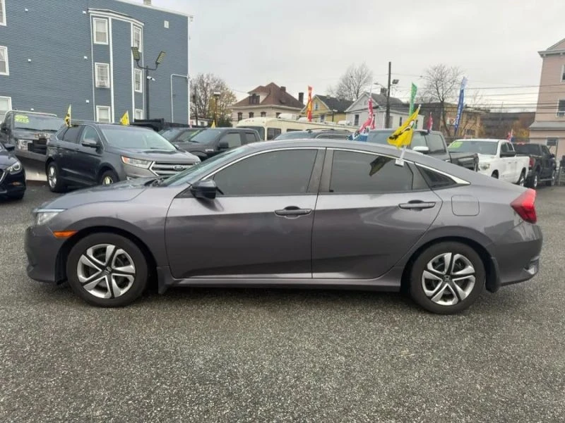 2017 Honda Civic 10th Gen - Image 7 of 12
