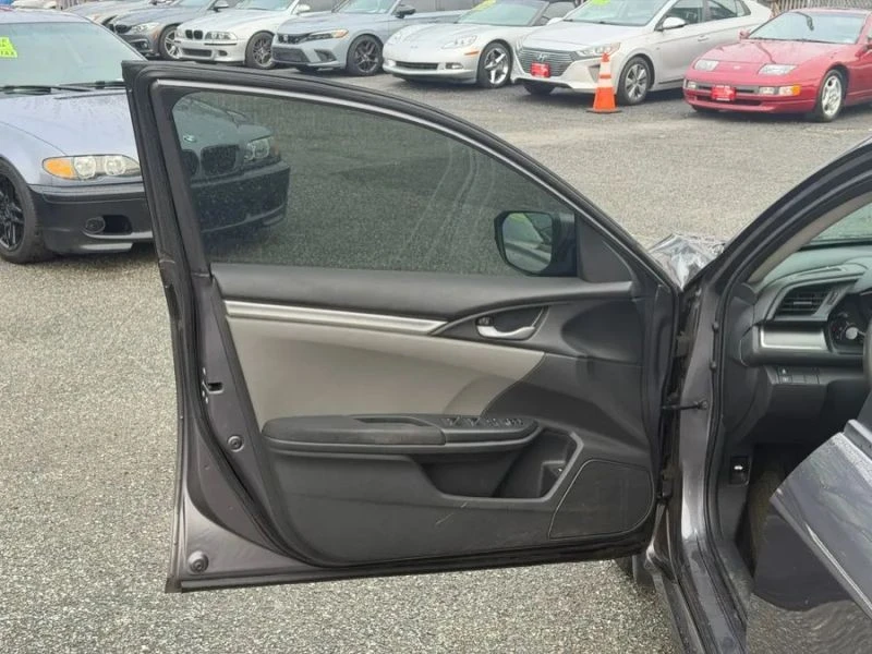 2017 Honda Civic 10th Gen - Image 9 of 12