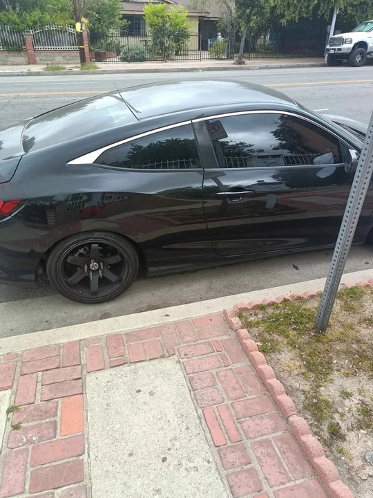 2017 Honda Civic 10th Gen - Image 5 of 5