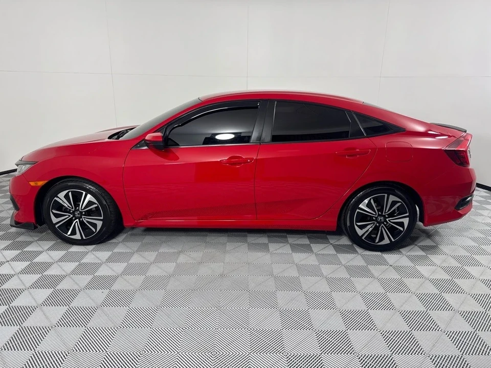 2017 Honda Civic 10th Gen - Image 7 of 12