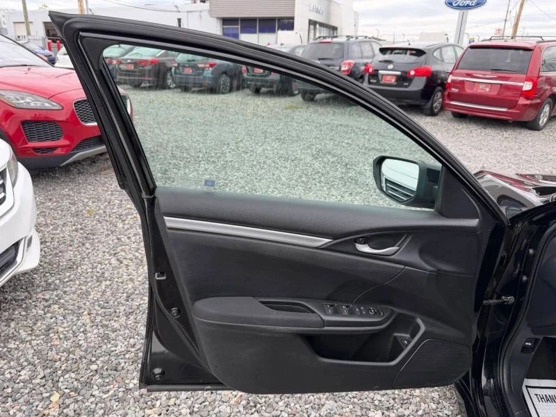 2017 Honda Civic 10th Gen - Image 9 of 12