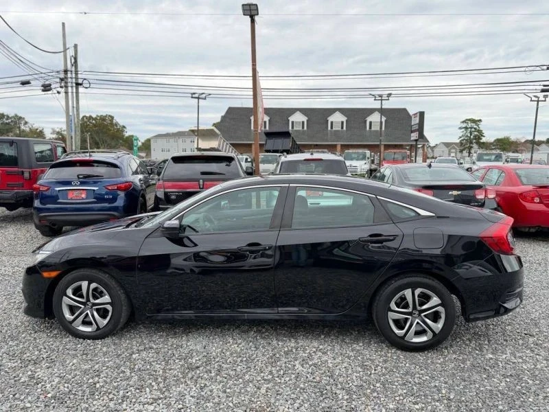 2017 Honda Civic 10th Gen - Image 5 of 12