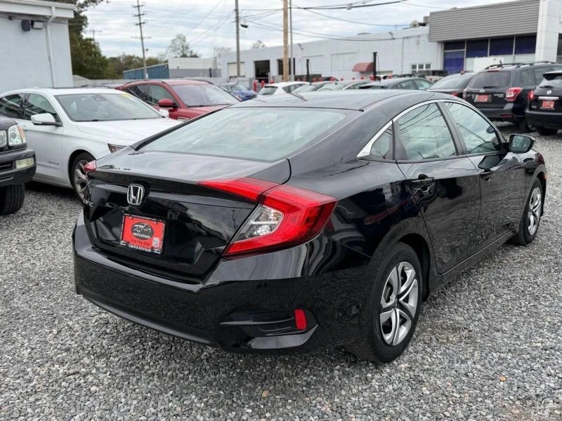 2017 Honda Civic 10th Gen - Image 8 of 12