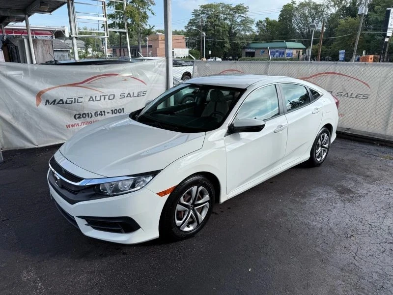 2017 Honda Civic 10th Gen - Image 8 of 12