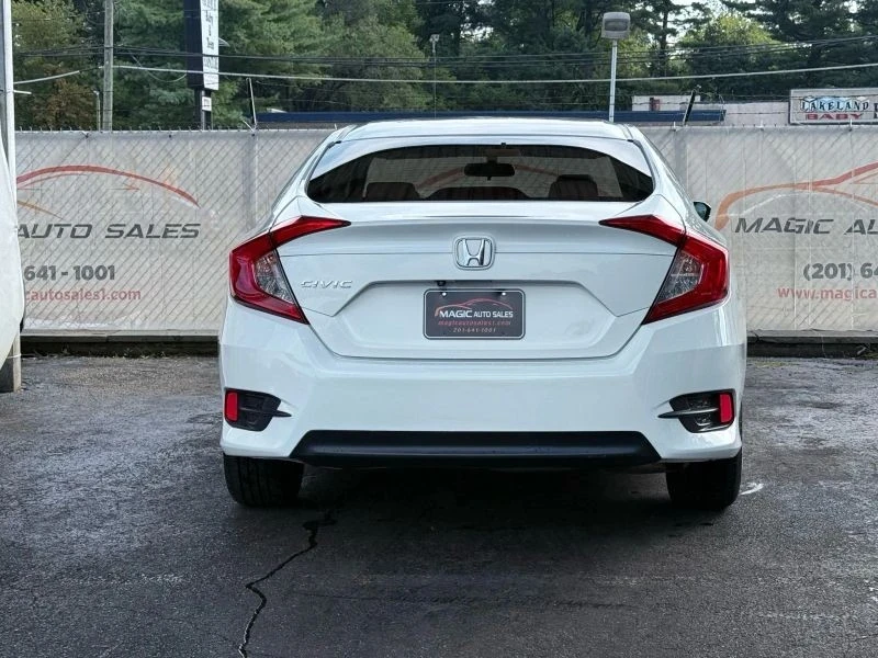 2017 Honda Civic 10th Gen - Image 10 of 12