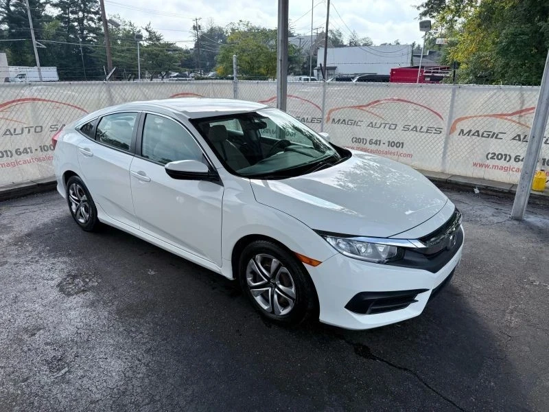 2017 Honda Civic 10th Gen - Image 7 of 12