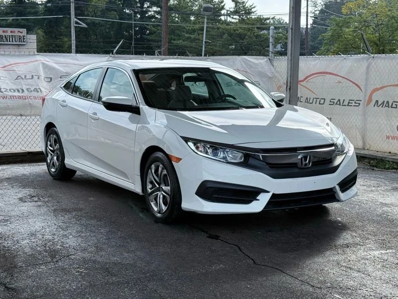 2017 Honda Civic 10th Gen - Image 6 of 12