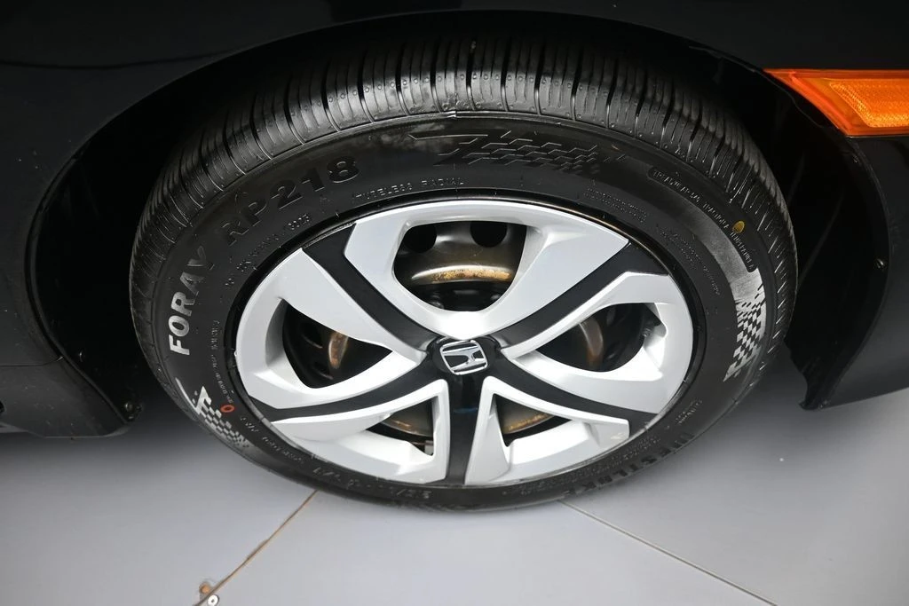 2017 Honda Civic 10th Gen - Image 13 of 31