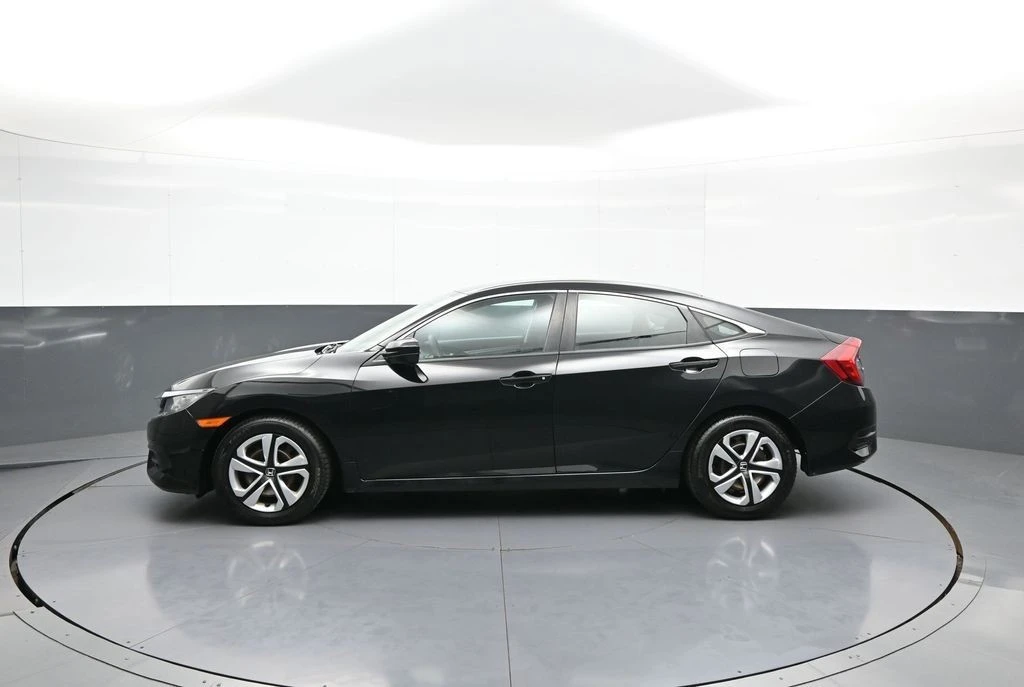 2017 Honda Civic 10th Gen - Image 9 of 31