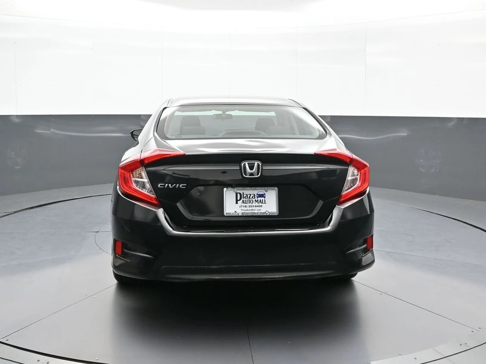2017 Honda Civic 10th Gen - Image 7 of 31