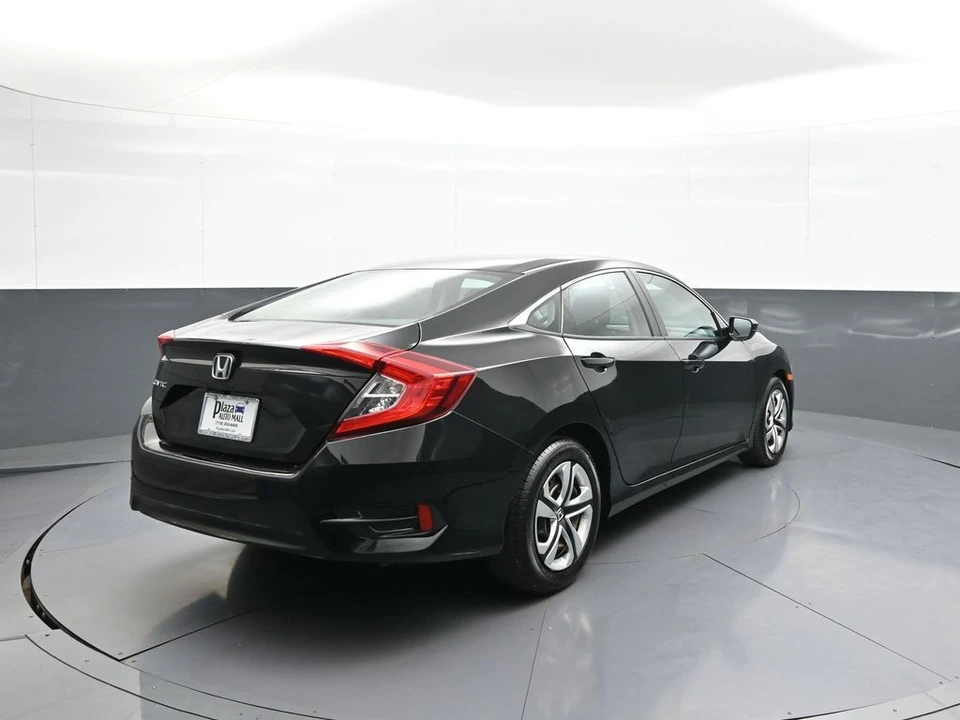 2017 Honda Civic 10th Gen - Image 6 of 31