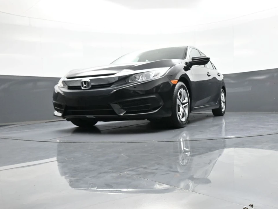 2017 Honda Civic 10th Gen - Image 25 of 31