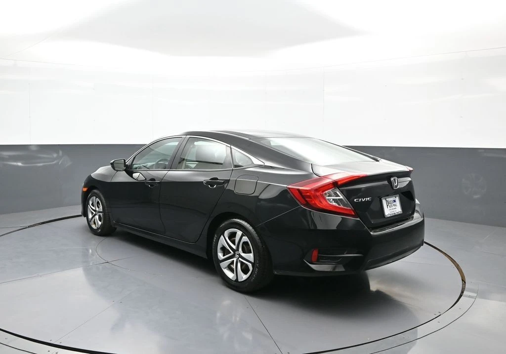 2017 Honda Civic 10th Gen - Image 8 of 31