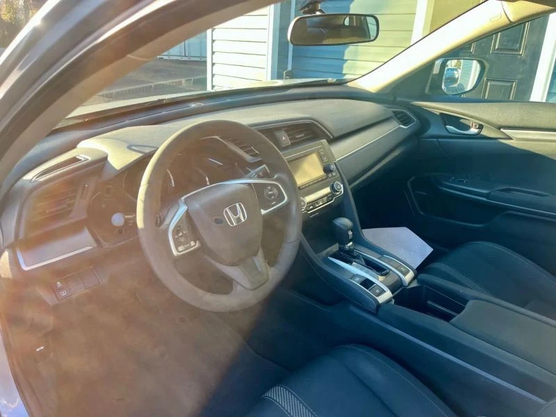 2017 Honda Civic 10th Gen - Image 9 of 12