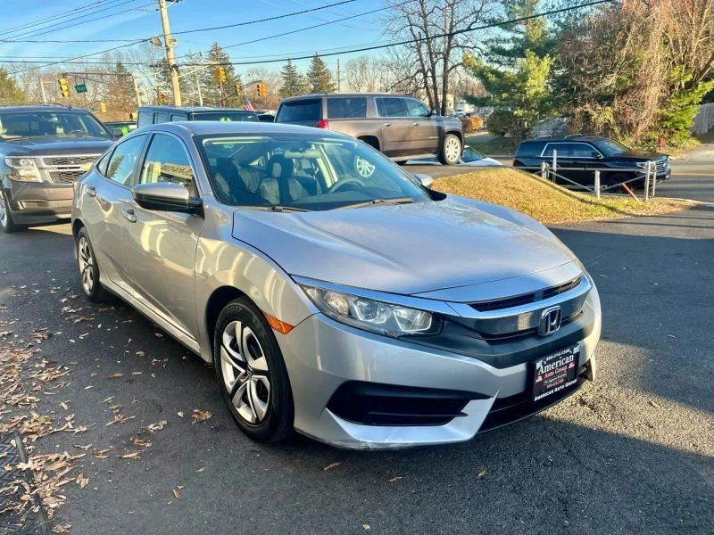 2017 Honda Civic 10th Gen - Image 7 of 12