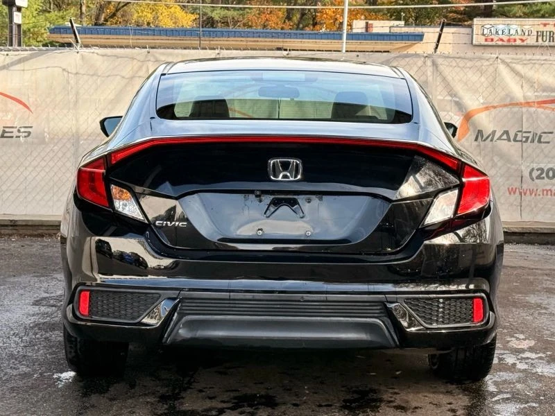2017 Honda Civic 10th Gen - Image 10 of 12