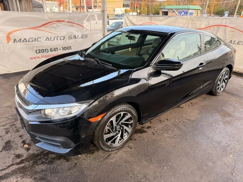 2017 Honda Civic 10th Gen - Image 8 of 12