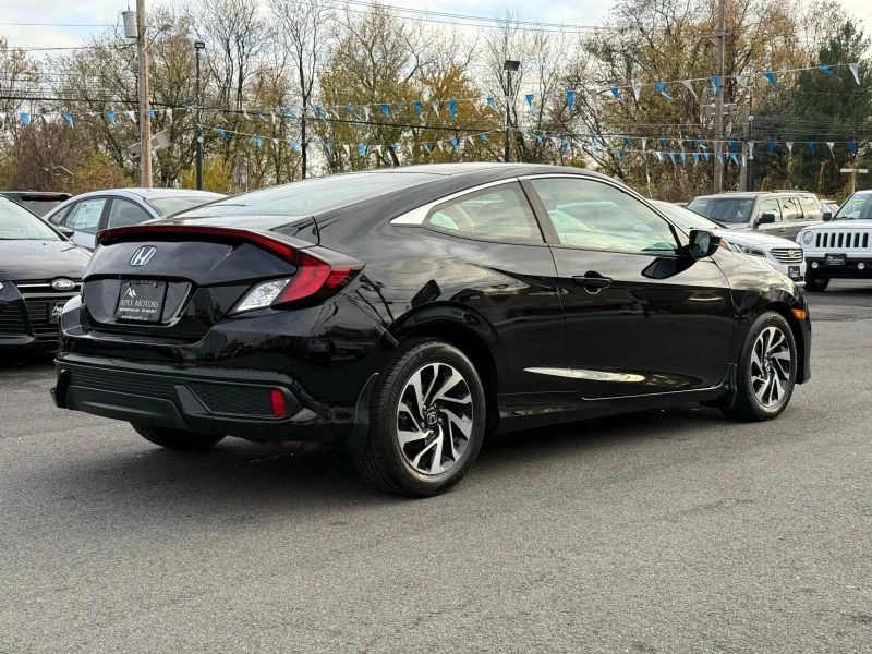 2017 Honda Civic 10th Gen - Image 11 of 12