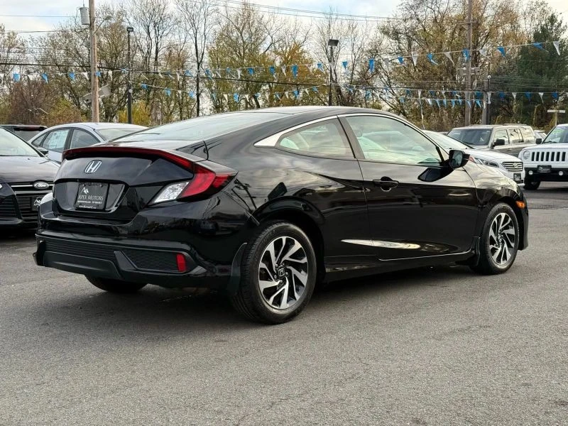 2017 Honda Civic 10th Gen - Image 11 of 12