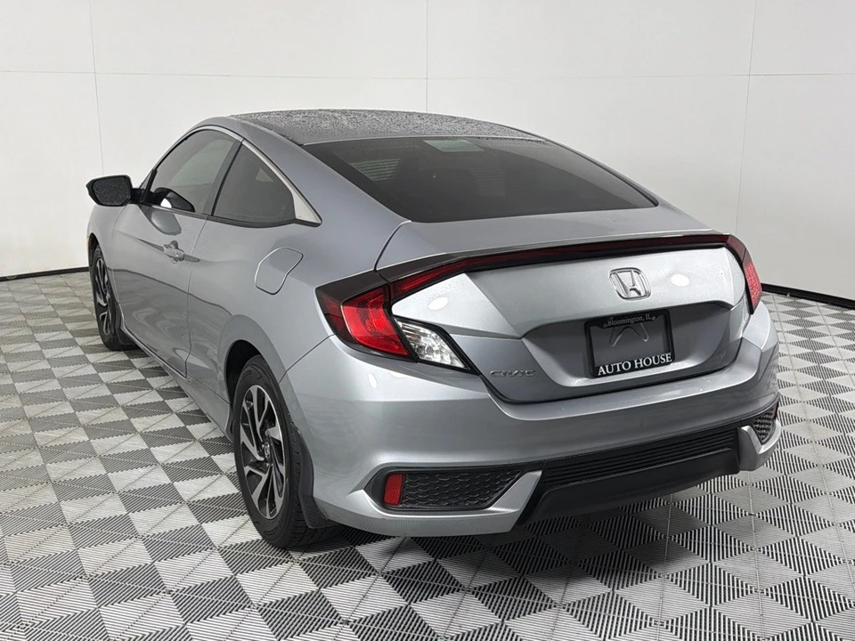 2017 Honda Civic 10th Gen - Image 7 of 23