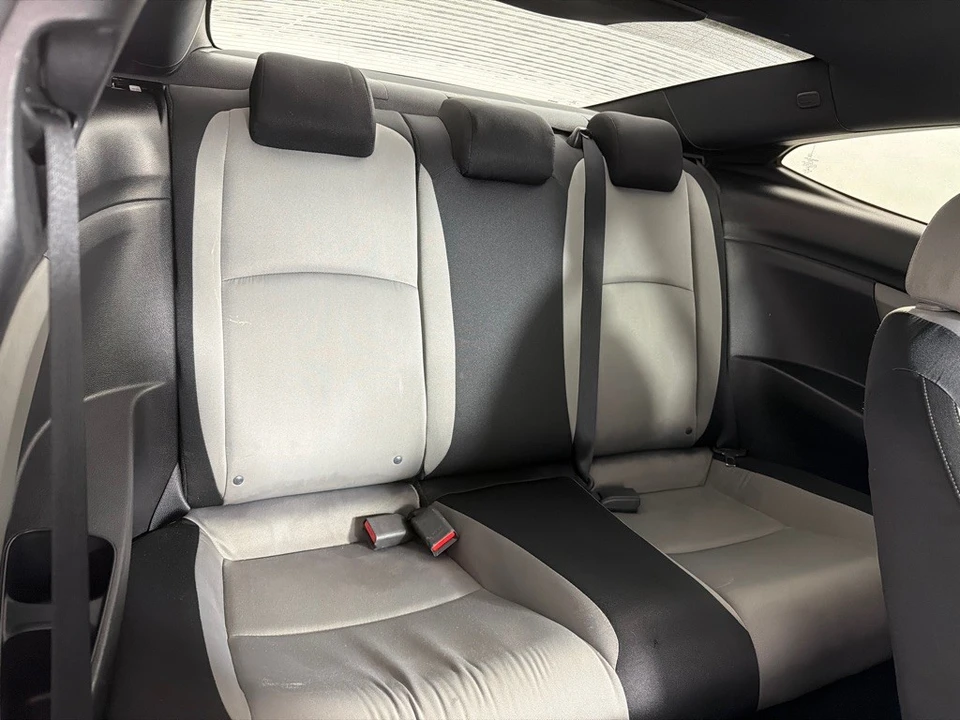 2017 Honda Civic 10th Gen - Image 19 of 23