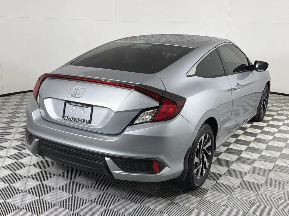 2017 Honda Civic 10th Gen - Image 5 of 23
