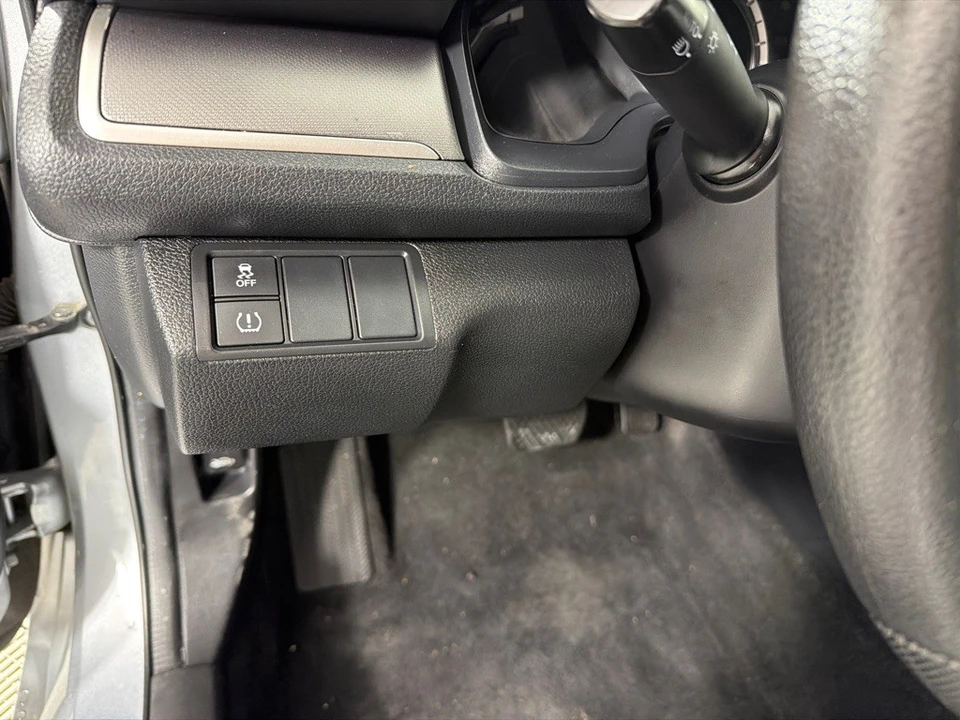 2017 Honda Civic 10th Gen - Image 13 of 23