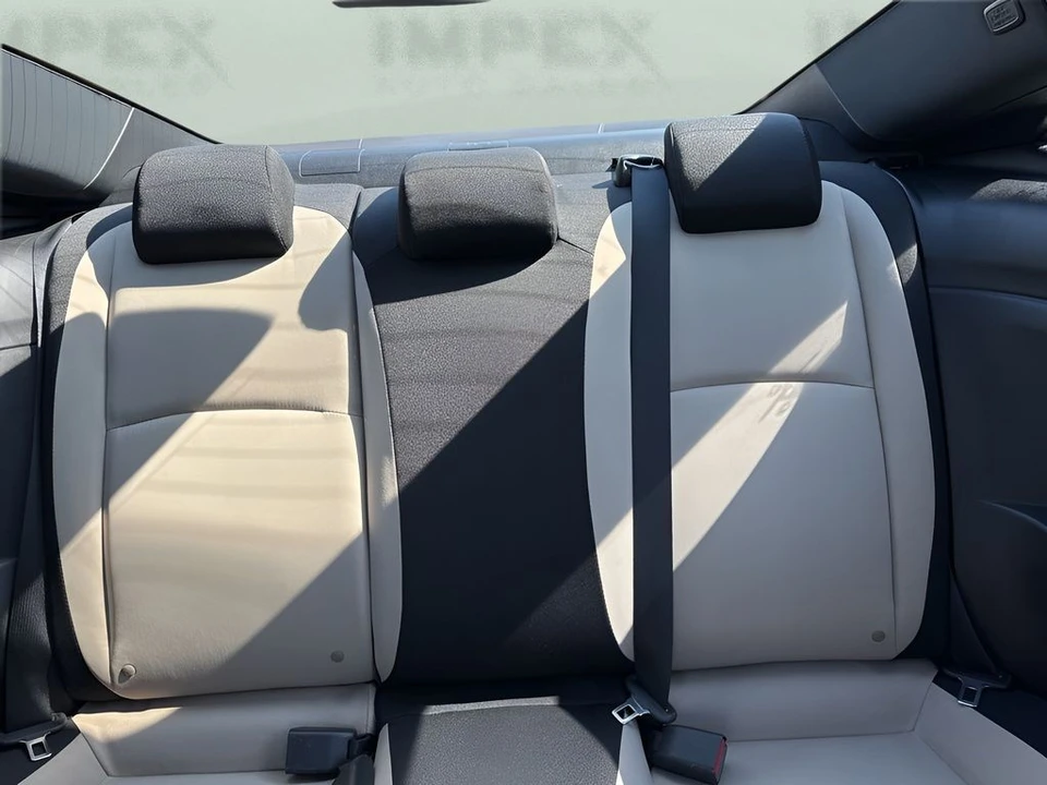 2017 Honda Civic 10th Gen - Image 10 of 12