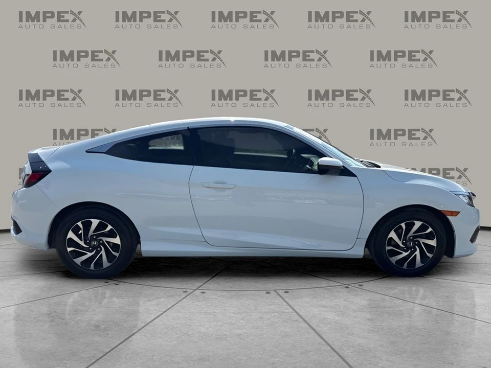 2017 Honda Civic 10th Gen - Image 6 of 12