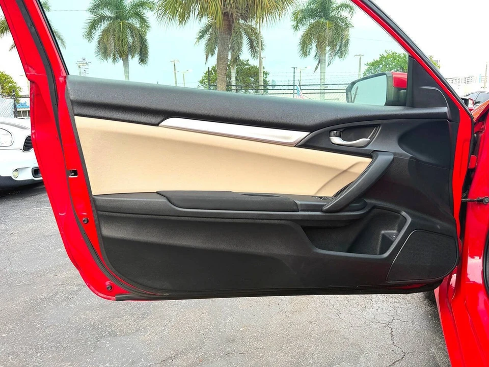 2017 Honda Civic 10th Gen - Image 18 of 31