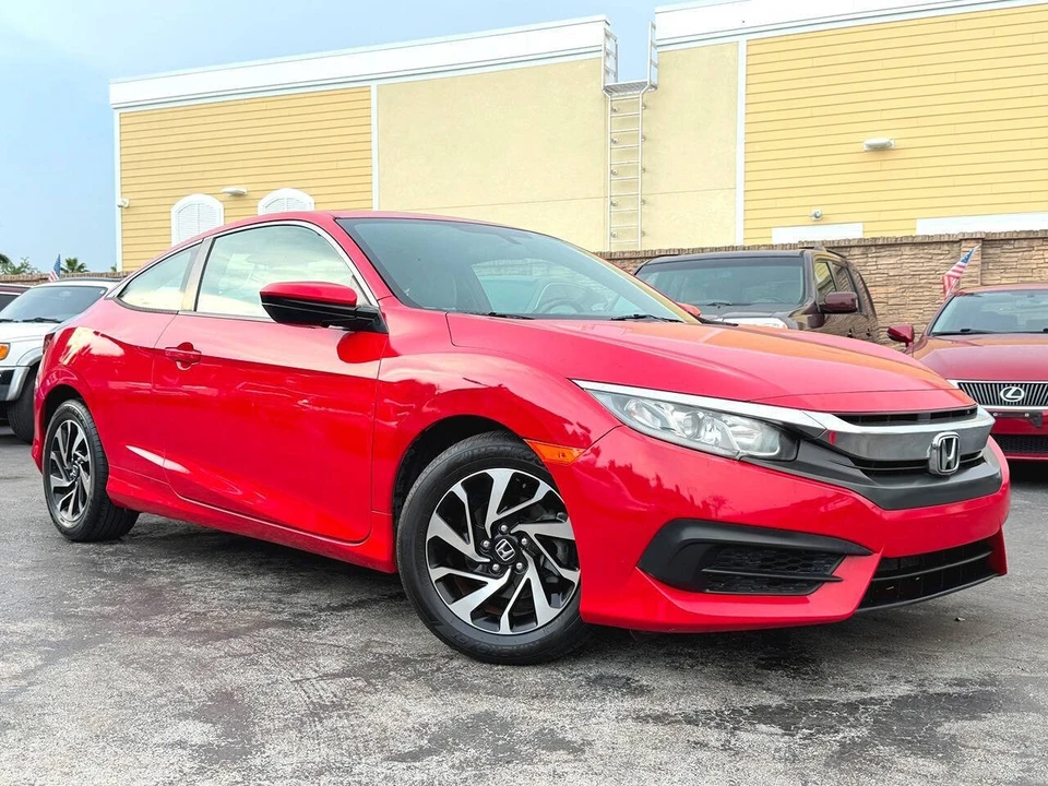 2017 Honda Civic 10th Gen - Image 5 of 31
