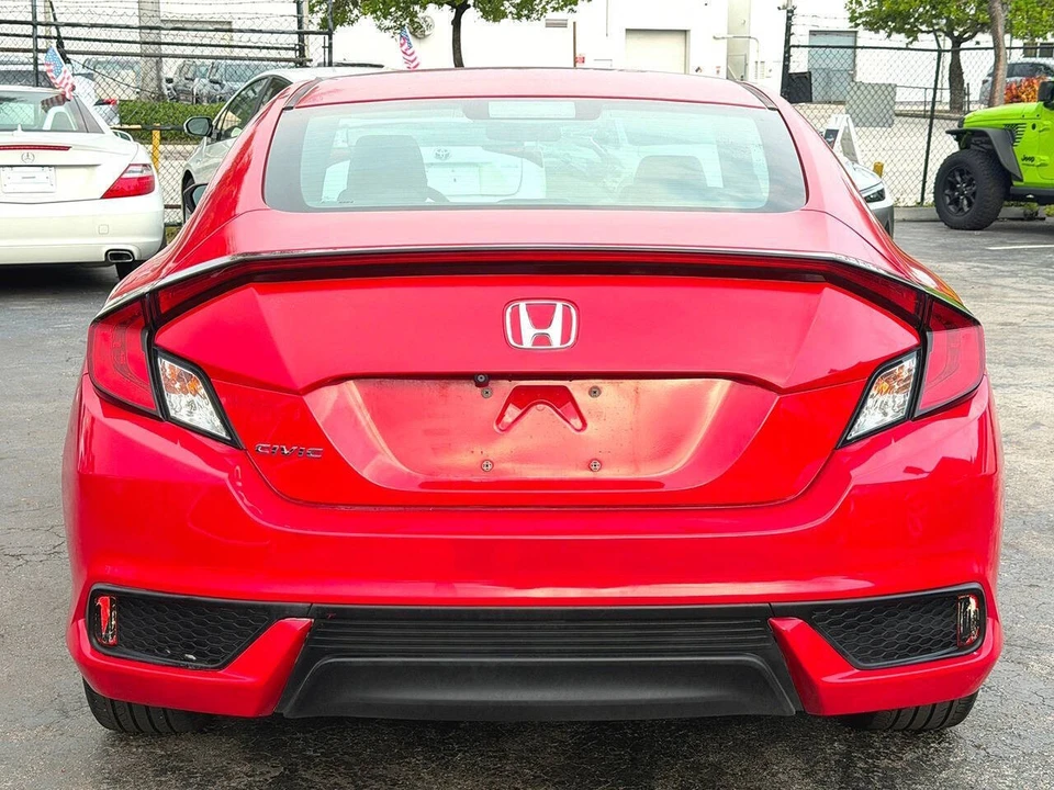 2017 Honda Civic 10th Gen - Image 15 of 31