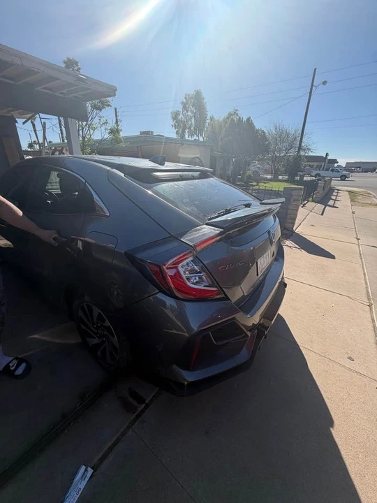 2017 Honda Civic 10th Gen - Image 2 of 6