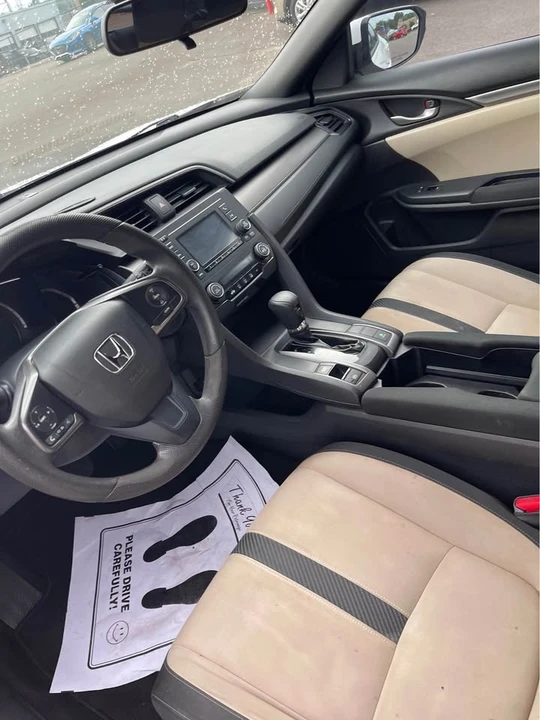 2017 Honda Civic 10th Gen - Image 3 of 4