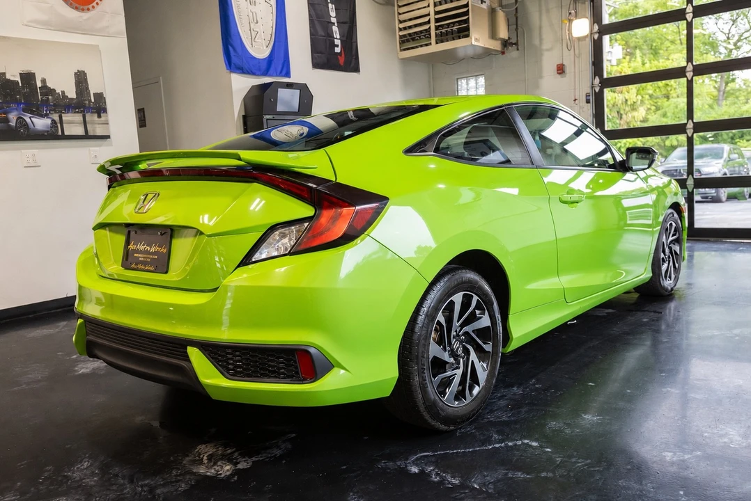 2017 Honda Civic 10th Gen - Image 10 of 31