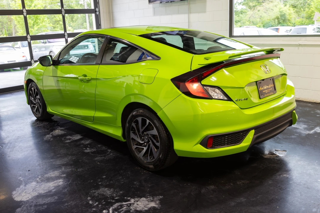 2017 Honda Civic 10th Gen - Image 8 of 31