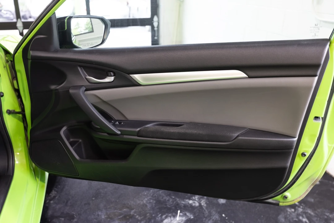 2017 Honda Civic 10th Gen - Image 29 of 31