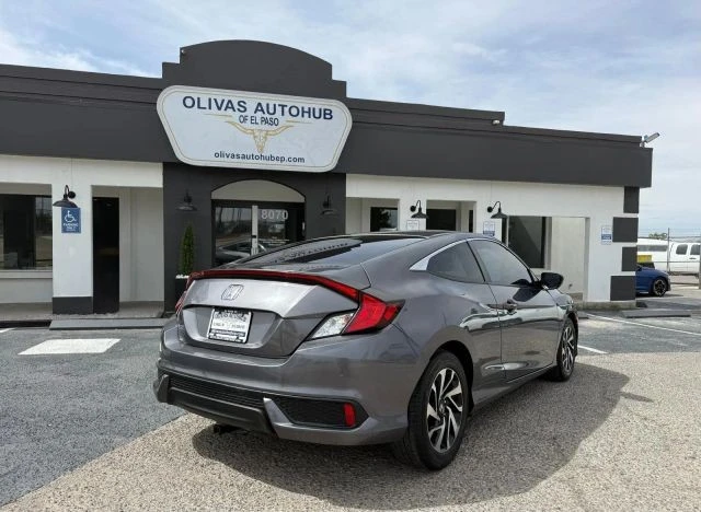 2017 Honda Civic 10th Gen - Image 8 of 19