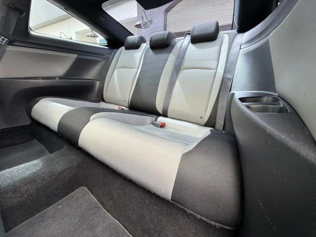 2017 Honda Civic 10th Gen - Image 15 of 19