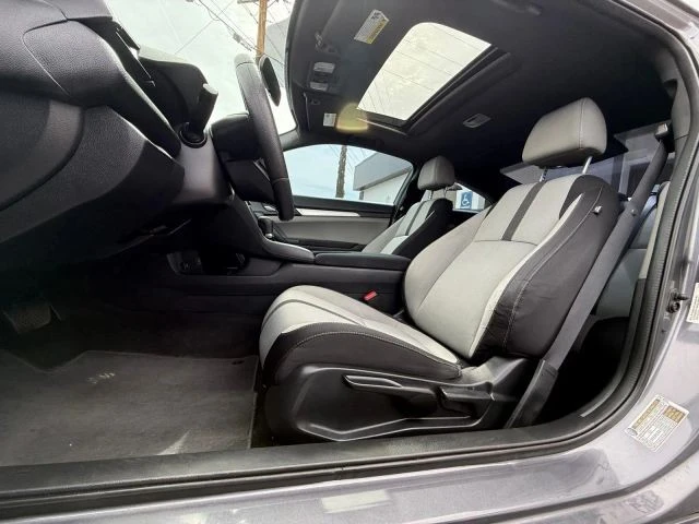 2017 Honda Civic 10th Gen - Image 14 of 19