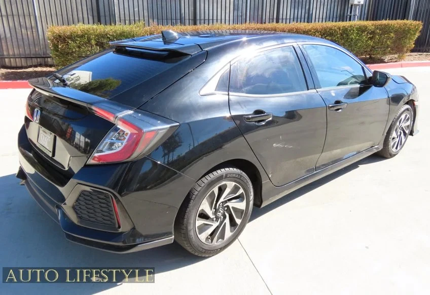 2017 Honda Civic 10th Gen - Image 8 of 31
