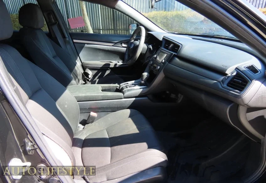 2017 Honda Civic 10th Gen - Image 21 of 31
