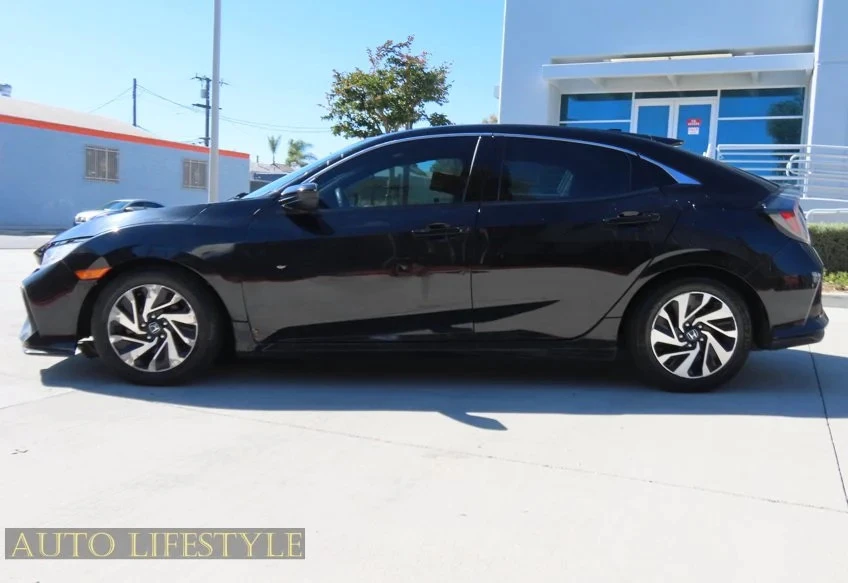 2017 Honda Civic 10th Gen - Image 10 of 31