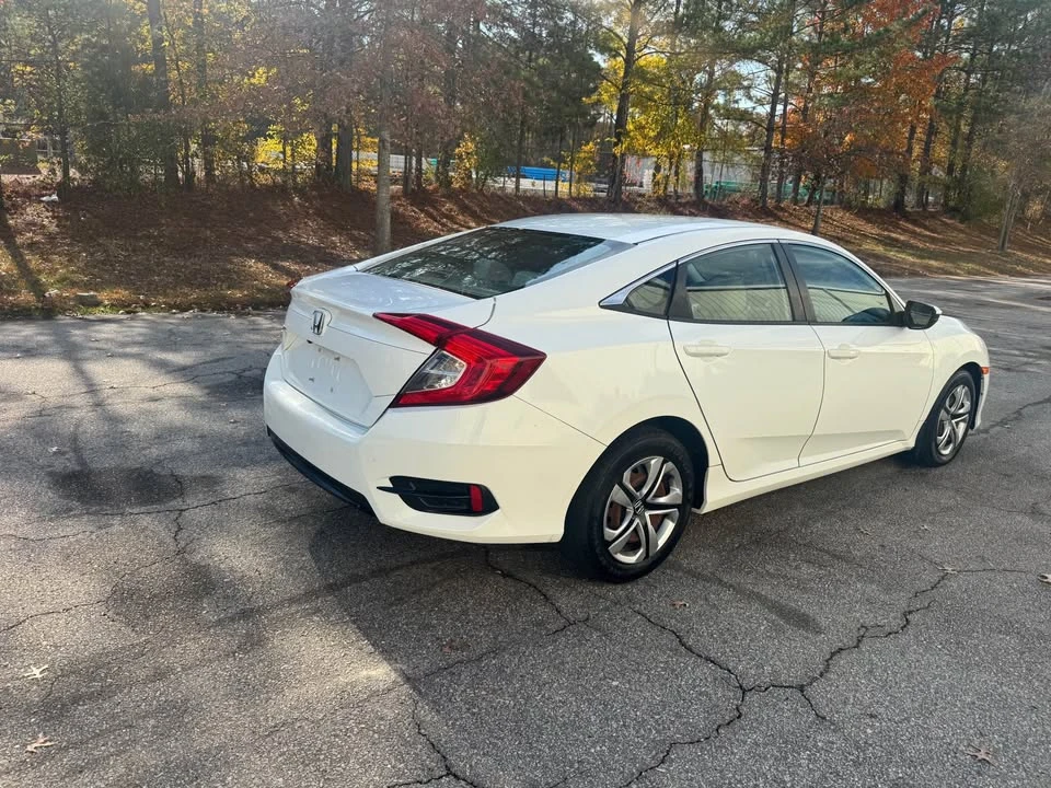 2017 Honda Civic 10th Gen - Image 3 of 7